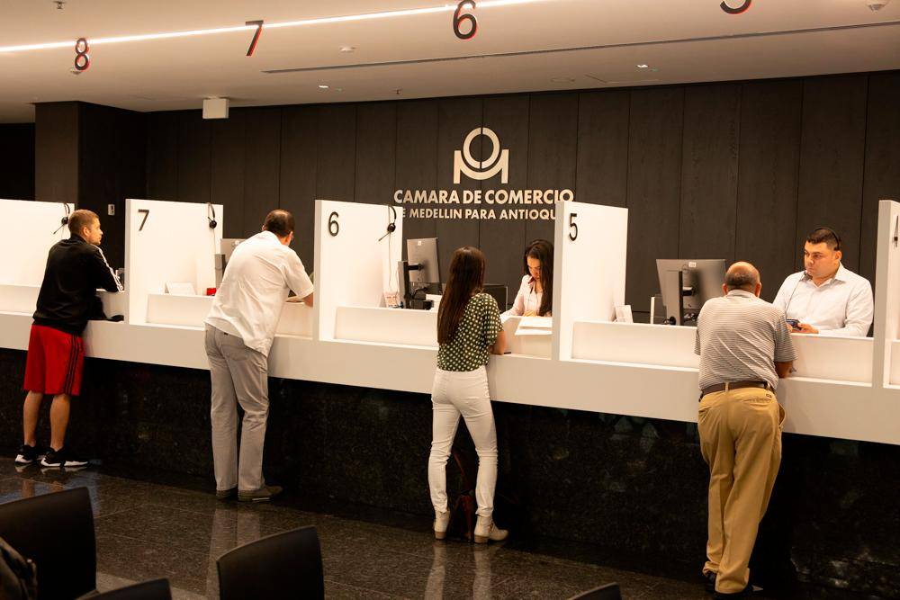 El sistema de cámaras de comercio en Colombia reportó ingresos por $1,74 billones en 2025, aunque el estudio de la SuperSociedades advierte sobre brechas regionales y alta dependencia del registro mercantil. FOTO cortesía