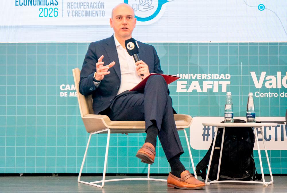 José Ignacio López, presidente del Centro de Estudios Económicos Anif, como moderador del panel: 100 días para poner la casa en orden.