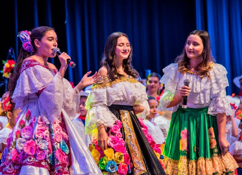 Colombia Canta y Encanta busca acercar a los jóvenes al fólclor nacional. FOTO Cortesía