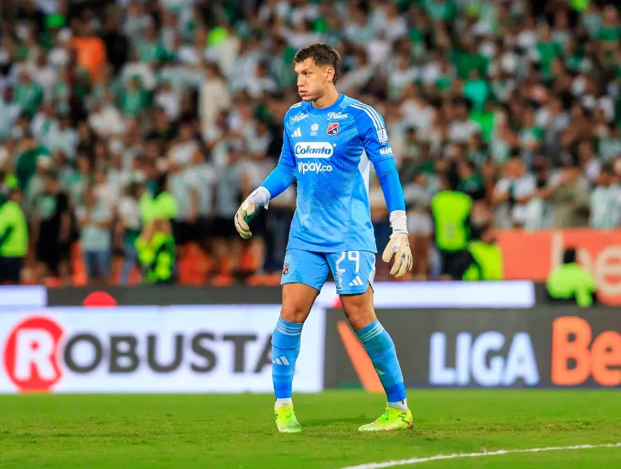 El arquero Washington Aguerre fue la gran figura del empate entre Nacional y DIM en el clásico paisa por la ida, en la final de la Copa Betplay. FOTO MANUEL SALDARRIAGA 