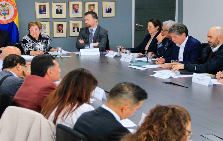 En el Ministerio del Trabajo, en Bogotá, se reunió ayer la Comisión de Concertación de Políticas Salariales y Laborales. Ajuste del mínimo para 2023 ya tiene agenda. FOTO cortesía
