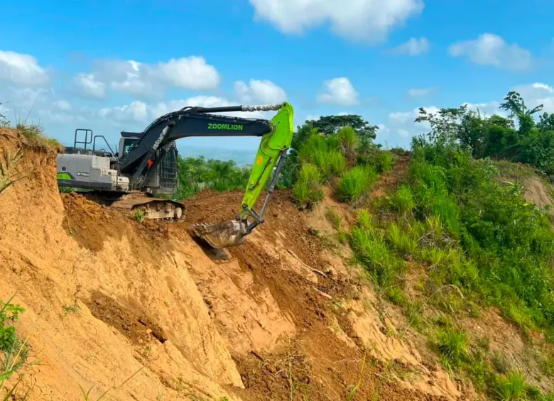 Los trabajos se desarrollan en Turbo, Arboletes, Necoclí, San Juan de Urabá y San Pedro de Urabá, territorios que resultaron afectados por las emergencias registradas a comienzos del año. FOTO Dagran. 