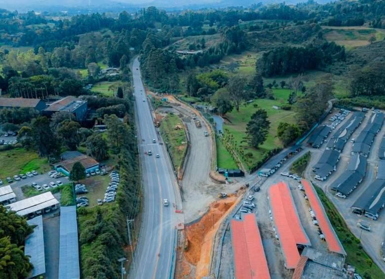 El intercambio vial del aeropuerto José María Córdova avanza en un 60%. FOTO: Cortesía Gobernación.