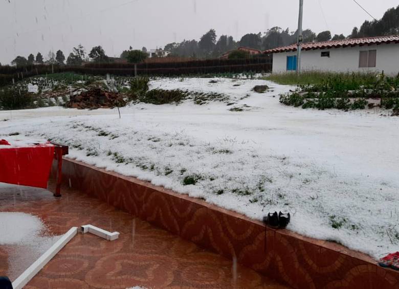 Así luce un sector de Santa Elena tras las lluvias de este jueves. FOTOS CORTESÍA 