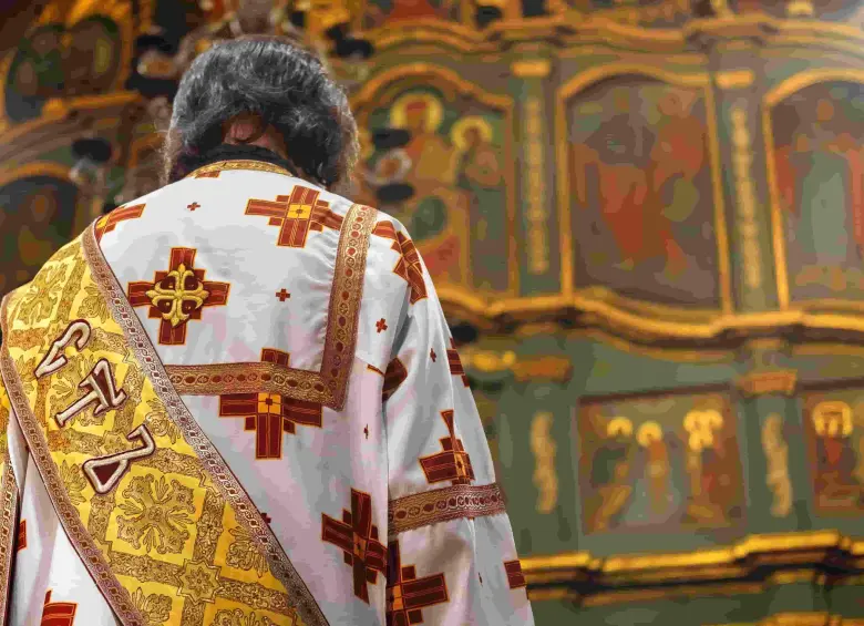 El informe entregado al Vaticano documenta decenas de casos en América Latina, con Colombia a la cabeza en número de denuncias. Imagen de referencia. FOTO: Freepik.