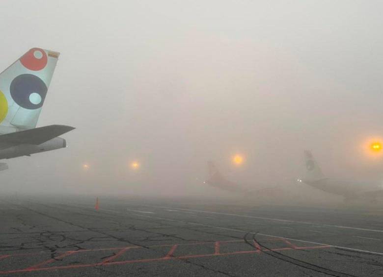 Aspecto de la pista del aeropuerto José María Córdova en Rionegro durante la mañana de este martes. FOTO: CORTESÍA AIRPLAN