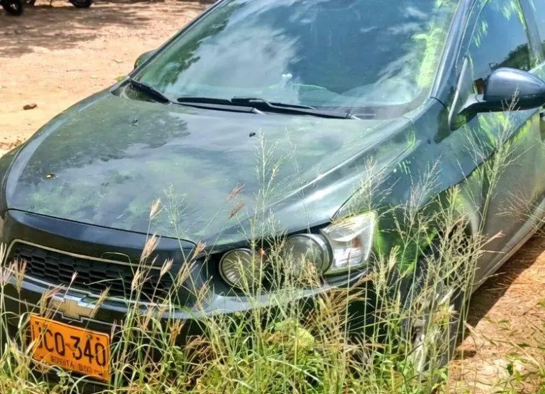 El vehículo en el que fue trasladado el cuerpo de Yulixa Tolosa. Foto: @ColombiaOscura