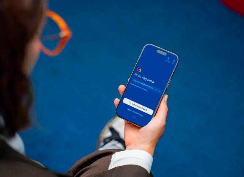 Banco de Bogotá explicó cómo acceder a la nueva aplicación y utilizar la tarjeta débito digital tras la migración de clientes de Itaú. FOTO CORTESÍA