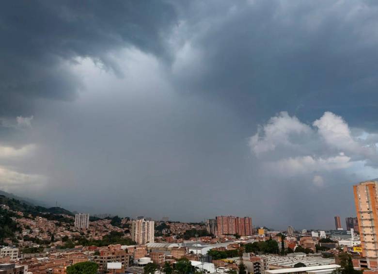 La probabilidad de lluvias se mantendrá durante la mayor parte de esta semana. FOTO: JUAN ANTONIO SÁNCHEZ