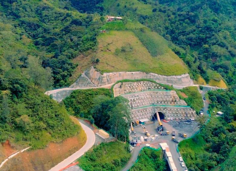 Plano general del Túnel del Toyo, en el corredor vial de Santa Fe de Antioquia -Cañasgordas. FOTO cortesía