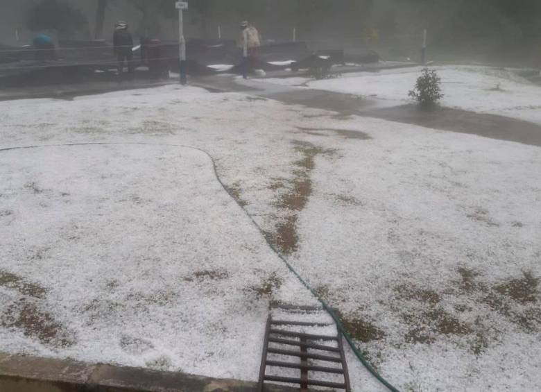 La nueva granizada ocurrió en el sector de Ríochico. FOTO: Cortesía Denuncias Antioquia