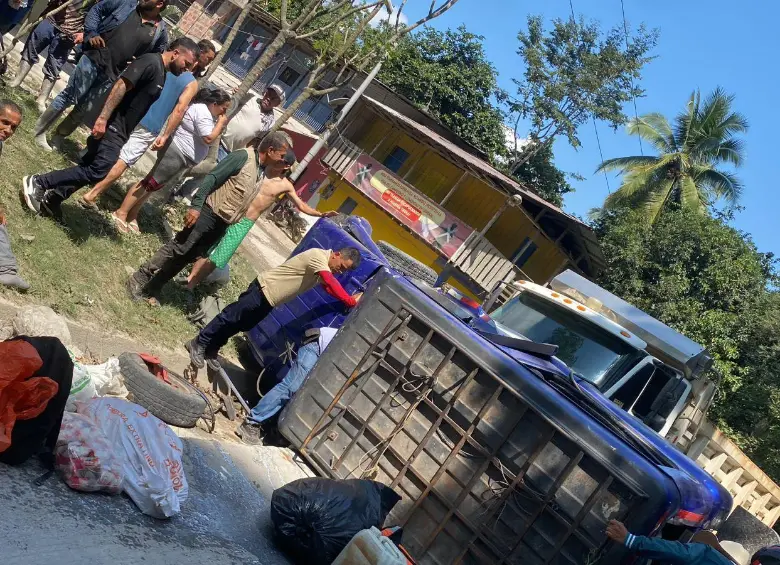 Cuatro heridos en accidente vial ocurrido en la autopista Medellín-Bogotá, a la altura de Doradal 