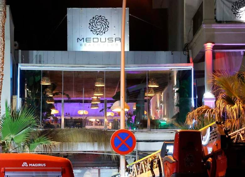 Colapsa popular club de playa en Mallorca y deja cuatro muertos y varios heridos.Foto: Cortesía