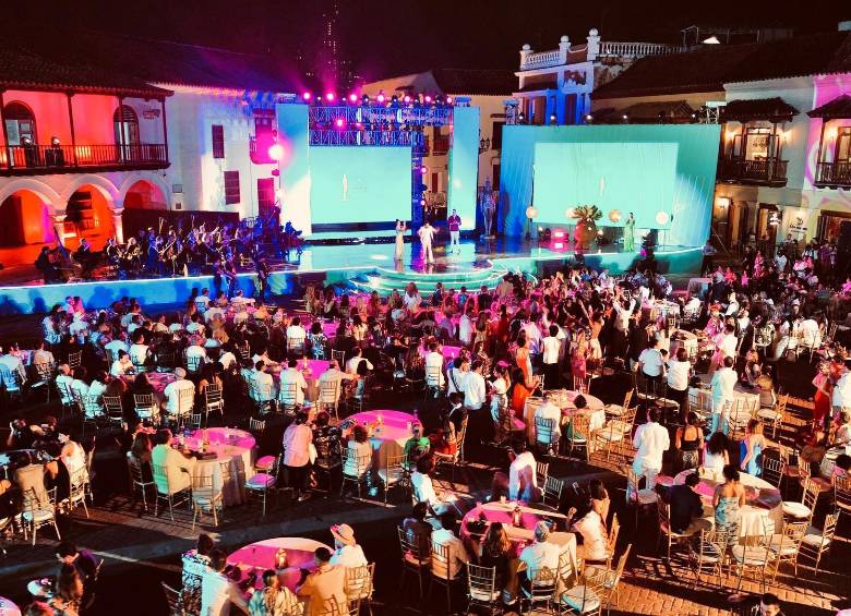 Victor Mallarino recibió el premio India Catalina a Toda una Vida. FOTO cortesía Festival Internacional de Cine de Cartagena de Indias