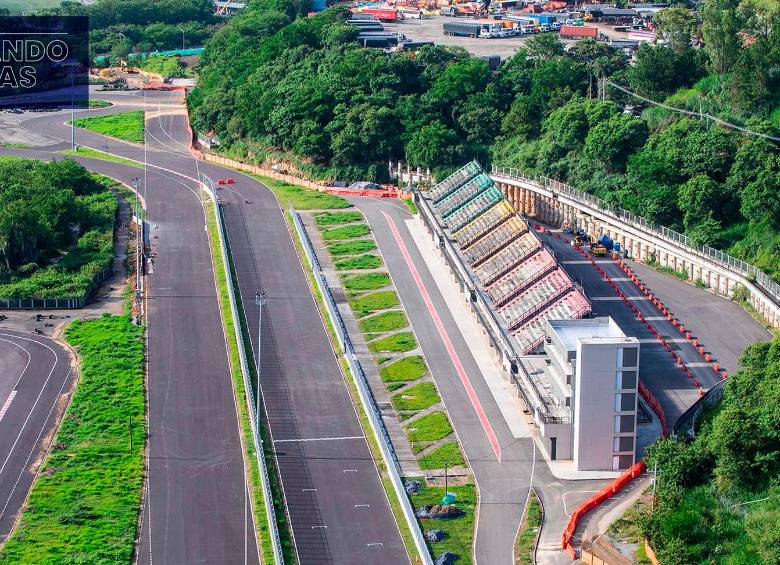 El Central Park contará con 2,6 km. de longitud para deportes como Fórmula 3 e Indy Lights; está diseñado para convertirse también en patinódromo y pista de atletismo. El lago será usado para disciplinas náuticas. Un escenario multipropósito que también albergará festivales y conciertos con aforo hasta para 90.000 personas. Además, promoverá la investigación académica mediante alianzas con las facultades de Ingeniería Automotriz de instituciones como la UdeA, la Universidad Nacional, EAFIT y el SENA. En la foto, las tribunas actuales del autódromo.