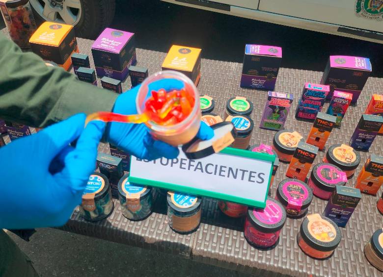 Estas fueron las gomitas incautadas con los estupefacientes para ser comercializados en Medellín y el Valle de Aburrá. FOTO: CORTESÍA POLICÍA METROPOLITANA