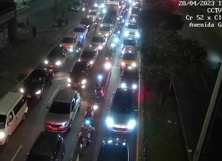 Así era el panorama en la Avenida Guayabal hacia las 7:00 de la noche. FOTO: CORTESÍA SECRETARÍA DE MOVILIDAD