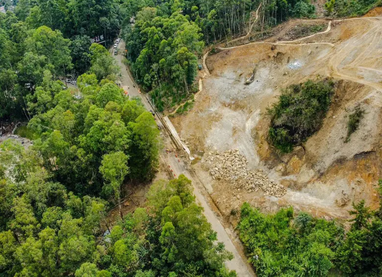 ¿Construcciones irregulares causaron el deslizamiento en Los Balsos? Hay 18 investigaciones en curso