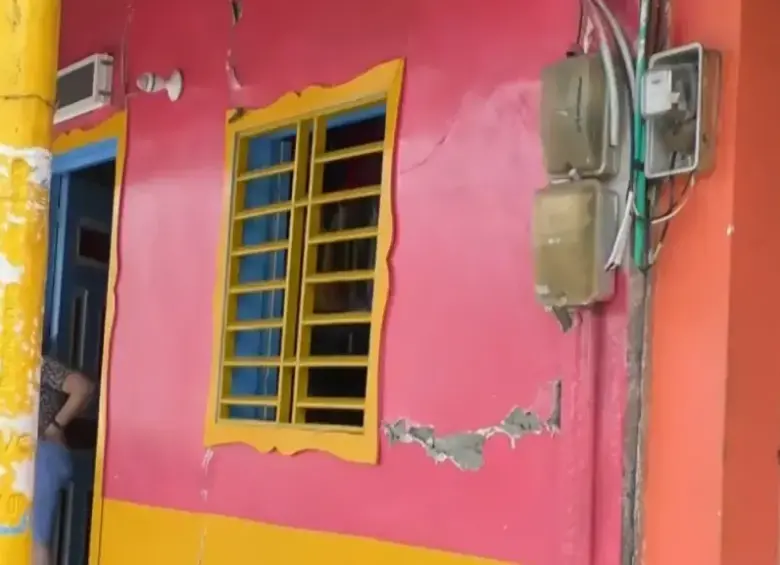 Hay daños signitifcativos en varias viviendas. FOTO: CAPTURA DE PANTALLA NOTICIAS CARACOL