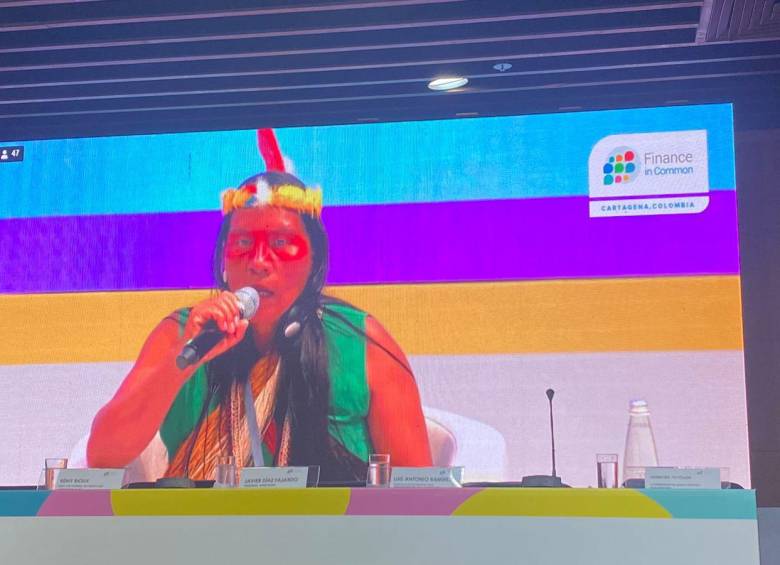 Una de las las lideresas indígenas que criticó el papel de la banca en la sociedad y en los ecosistemas fue Alicia Cahuiya, de la Amazonía ecuatoriana. Foto: Cortesía