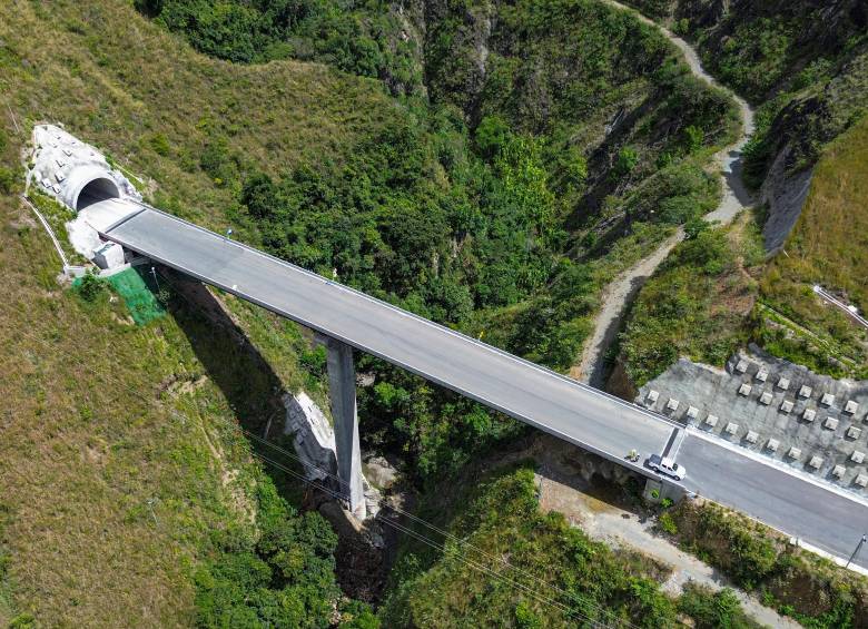 El Toyo no solo reducirá el tiempo de conexión de la capital antioqueña con el mar; también, el olvido en que estuvo la subregión de Urabá durante décadas. FOTO MANUEL SALDARRIAGA. 