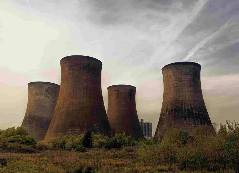 La nueva Ley Nuclear crea la Agencia Nacional de Seguridad Nuclear y fortalece el desarrollo de aplicaciones en salud, investigación, industria y energía. FOTO: FREEPIK