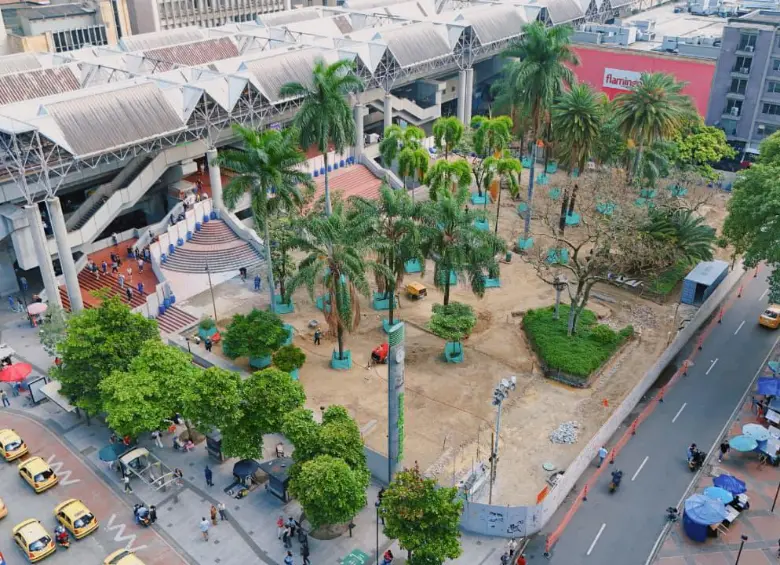 La Alcaldía de Medellín avanza en la renovación integral del Parque Berrío, el espacio fundacional de la ciudad, con una inversión de $6.500 millones. Foto: cortesía Alcaldía de Medellín.