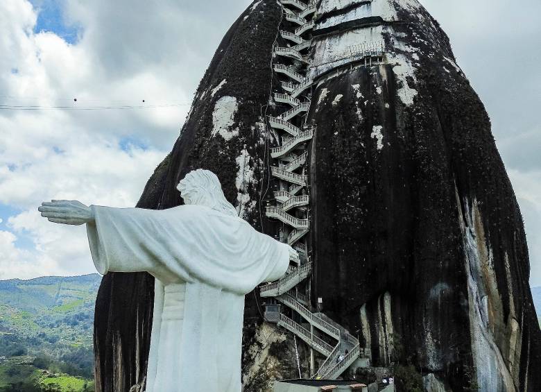 La Piedra del Peñol es eje del turismo en el Oriente antioqueño. FOTO Camilo Suárez