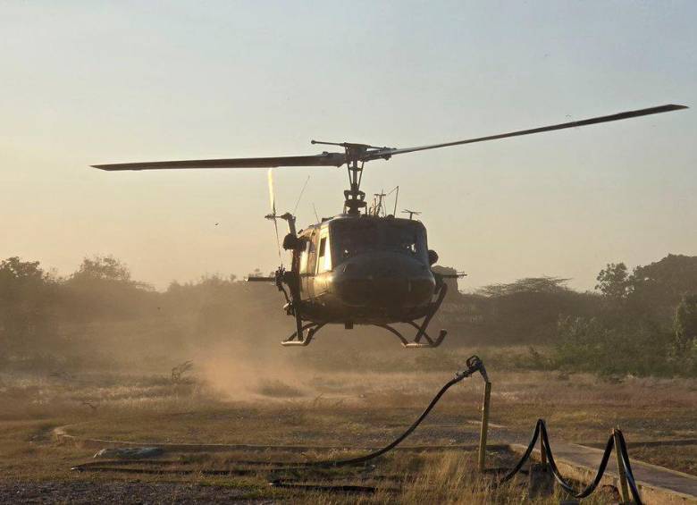 Cuando el helicóptero se aprestaba a aterrizar para la evacuación del herido, los terroristas realizaron múltiples disparos. IMAGEN ILUSTRATIVA DE FUERZAS MILITARES.