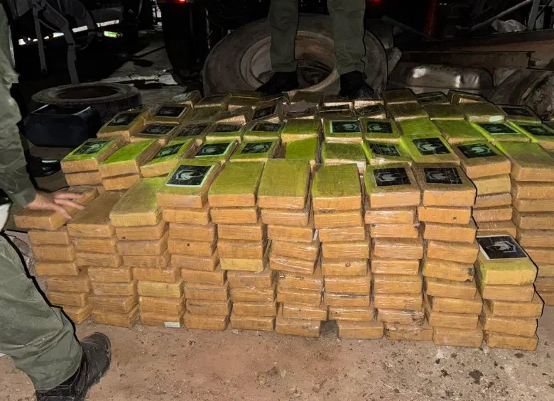 La incautación de las cuatro toneladas de cocaína fue uno de los operativos más exitosos de la Policía Antinarcóticos en Antioquia. FOTO: Cortesía Policía Nacional