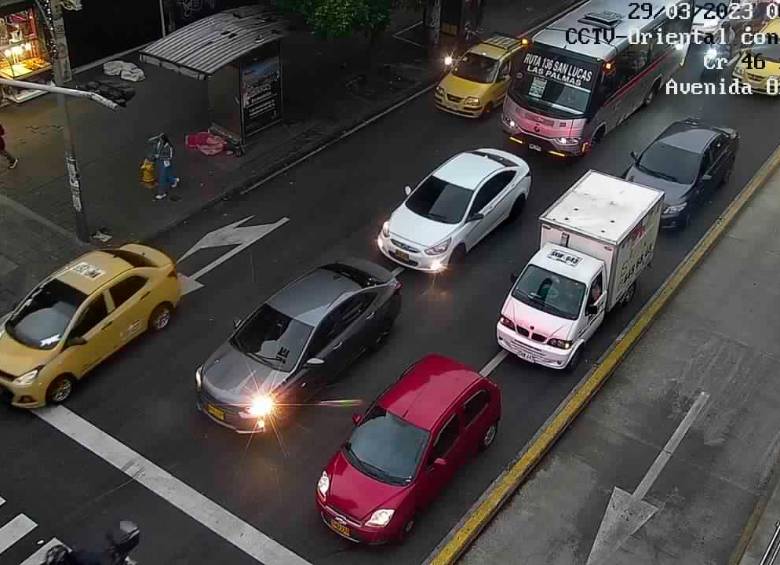 Durante la mañana de este miércoles se registraba congestión vehicular en varias vías, como la Avenida Oriental a la altura de la Avenida La Playa. FOTO: CORTESÍA SECRETARÍA DE MOVILIDAD