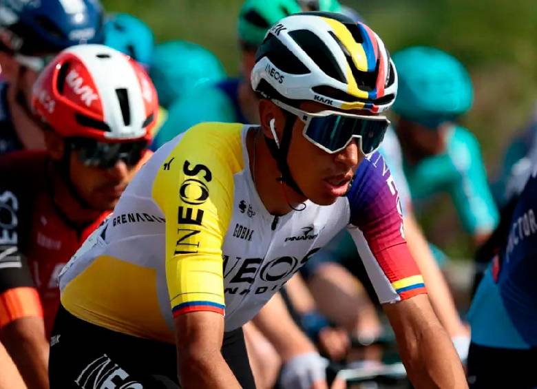 Egan Bernal sorprende con su nivel y ambición en el Giro de Italia. FOTO: AFP