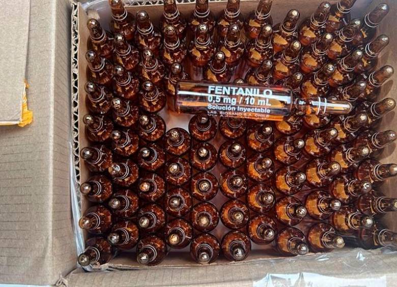 En esta caja venían empacadas las ampolletas de fentanilo incautadas en Medellín. FOTO: CORTESÍA.