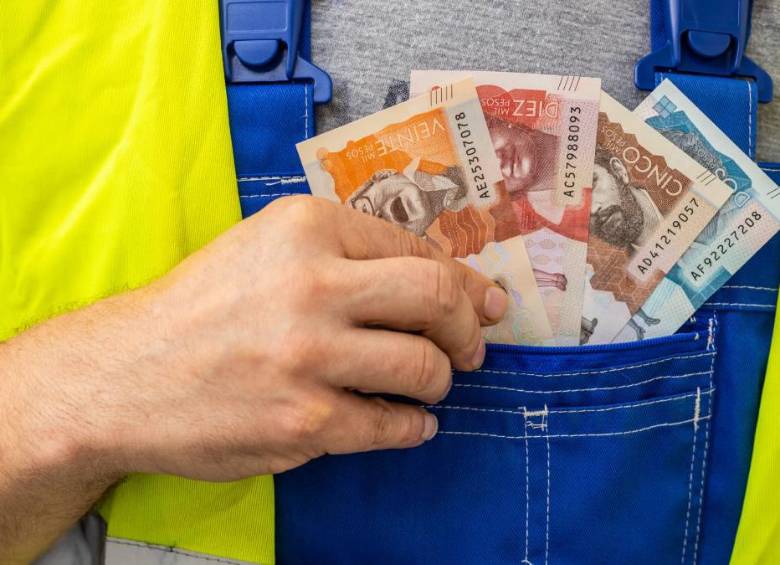 Si el empleador no paga la prima a tiempo, el trabajador puede acudir al Ministerio de Trabajo, que puede imponer sanciones y exigir el pago con intereses.