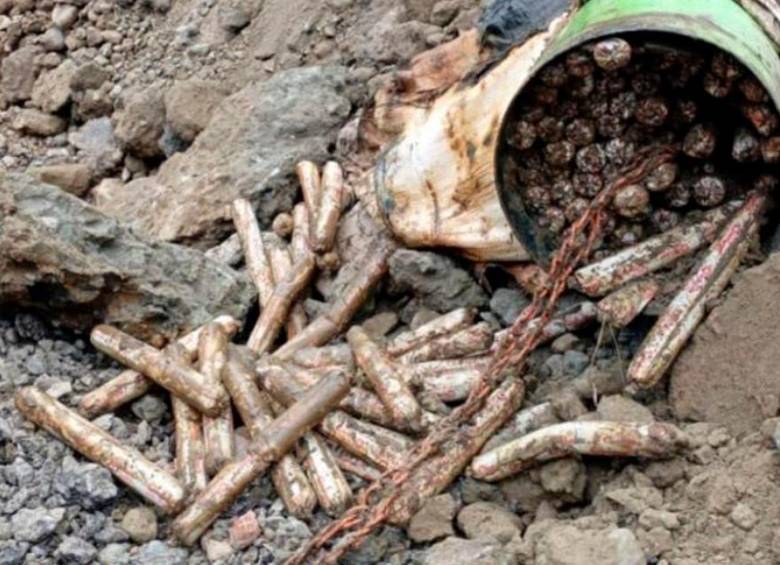 El material explosivo, presuntamente, habría sido abandonado hace varios años. FOTO: CORTESÍA