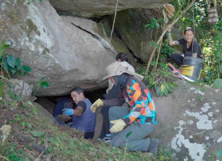 Entrada a la cuenva en donde encontraron las piezas. FOTO cortesía