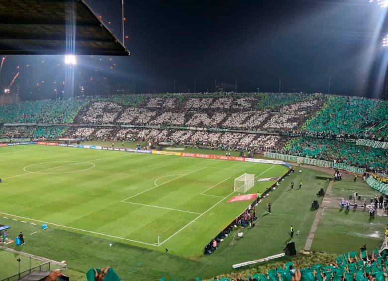 Los hinchas de Atlético Nacional, por lo general, suelen acompañar de manera masiva a su equipo, sobre todo cuando juega finales. Foto: Juan Antonio Sánchez