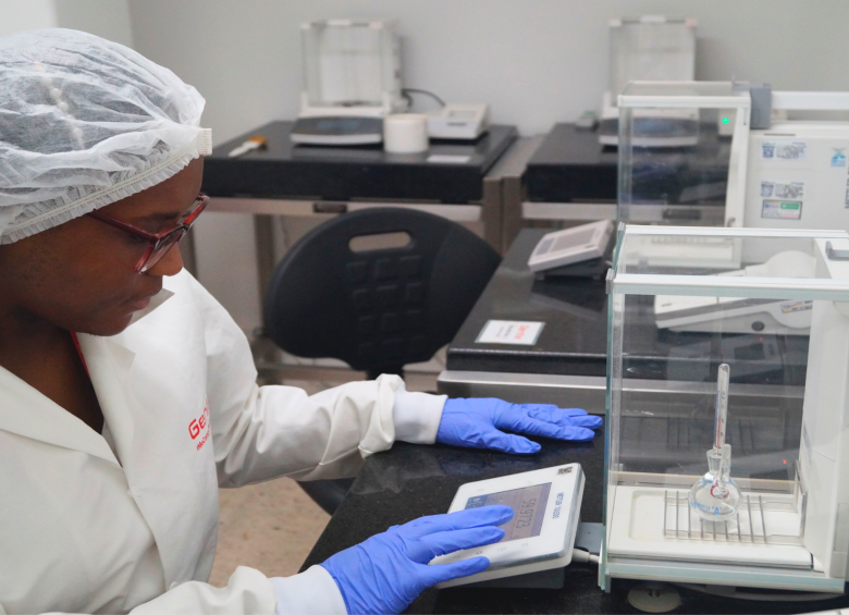 Un equipo multidisciplinario de 25 personas trabaja en el Centro de Desarrollo e Innovación, Genfar Lab. FOTO: Cortesía Genfar