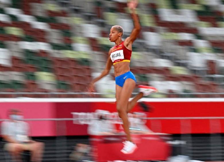 La saltadora venezolana era la favorita indiscutible en la final olímpica de salto triple que se disputó este domingo en Japón. Foto AFP
