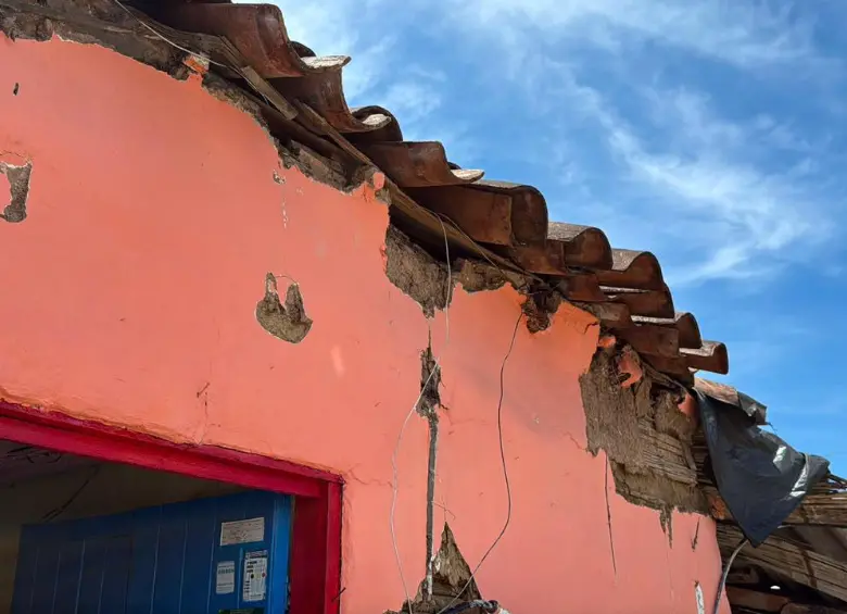 Deben reconstruirse 73 escenarios religiosos, 35 edificios institucionales y alcaldías, 17 vías o puentes y 96 escenarios deportivos. Foto: Cortesía.