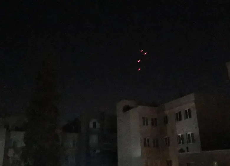 Israel lanzó el viernes ataques contra un centenar de objetivos en Irán, incluyendo instalaciones nucleares y militares y Teherán, la capital. FOTO: Xinhua | Imagen de referencia