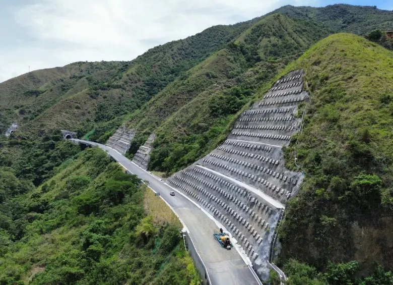 Vista aérea del tramo del túnel de El Toyo, que conectaría con el Urabá. FOTO: Cortesía.