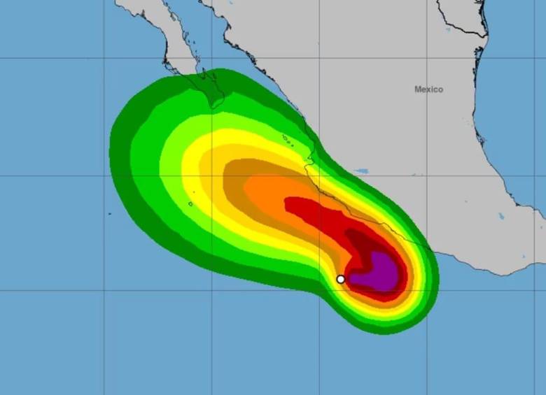 La tormenta tropical Polo se formó frente al suroeste de México y mantiene su desplazamiento sobre el océano Pacífico. FOTO: Centro Nacional de Huracanes.