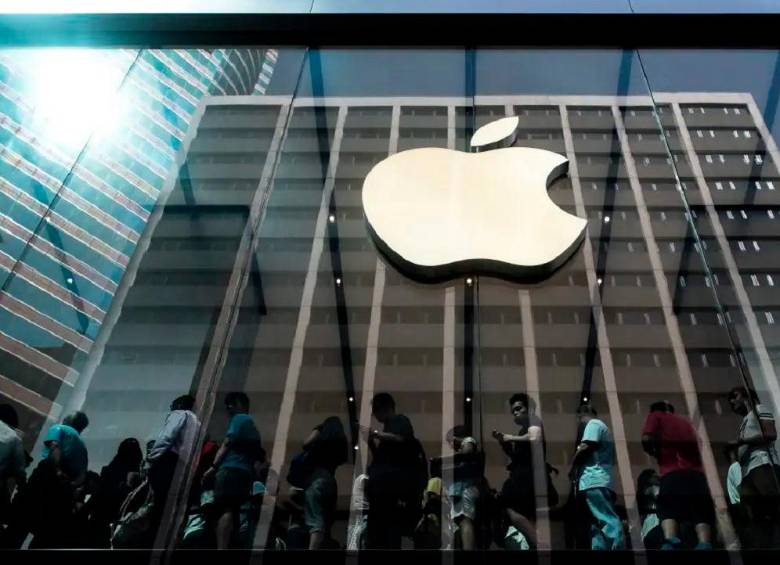 Apple es, de nuevo, la empresa con más capitalización bursátil del mundo. FOTO: EFE
