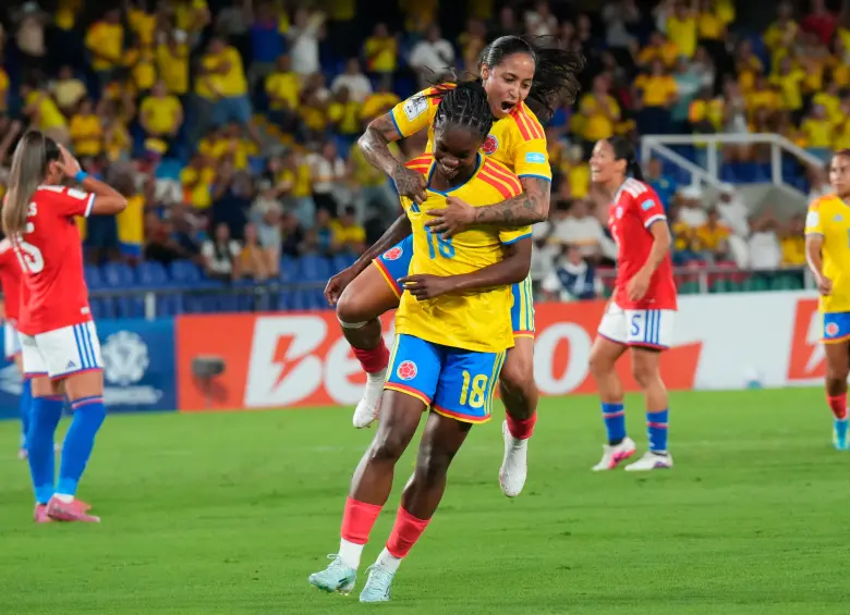 La futbolista vallecaucana Linda Caicedo, del registro del Real Madrid, es la gran figura del seleccionado criollo que juega la Liga de Naciones. Foto: FCF