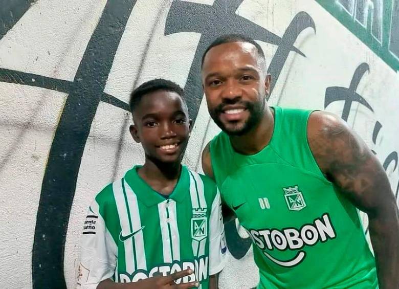 Dorlan Pabón y Sebastián Murillo en el camerino de Atlético Nacional. FOTO CORTESÍA
