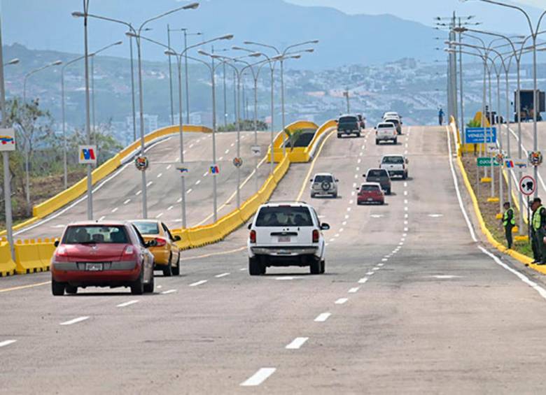 La apertura de este puente, que antes se conocía como ‘Tienditas’ se da en el marco del relanzamiento de las relaciones políticas, diplomáticas y comerciales entre los dos países. FOTO Cortesía