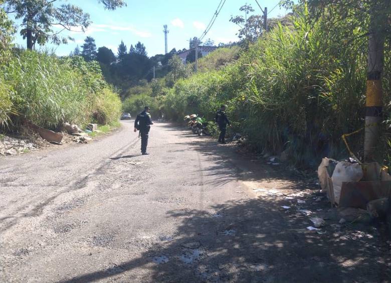 En este punto del barrio Santa Rita, de Bello, hallaron el cadáver de un hombre, el cual estaba en bolsas y costales. Ya van tres personas encontradas en las mismas condiciones este año. FOTO: GUILLERMO LEÓN OSPINA MUÑOZ
