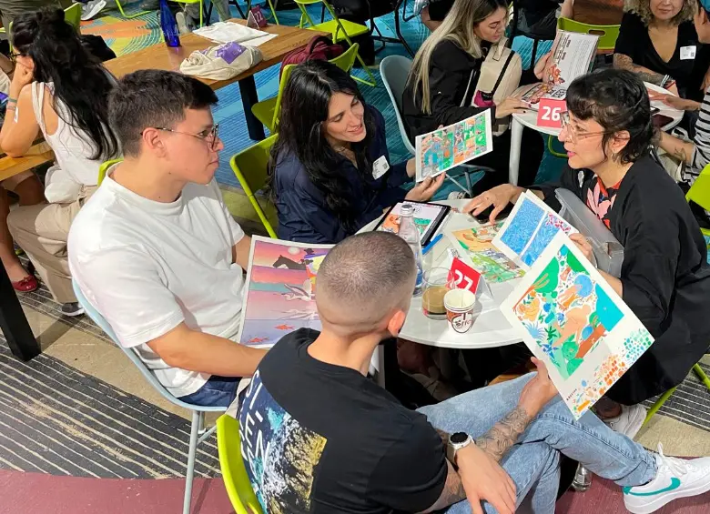 216 artistas se presentaron en la convocatoria para participar en el Salón. FOTO Tragaluz