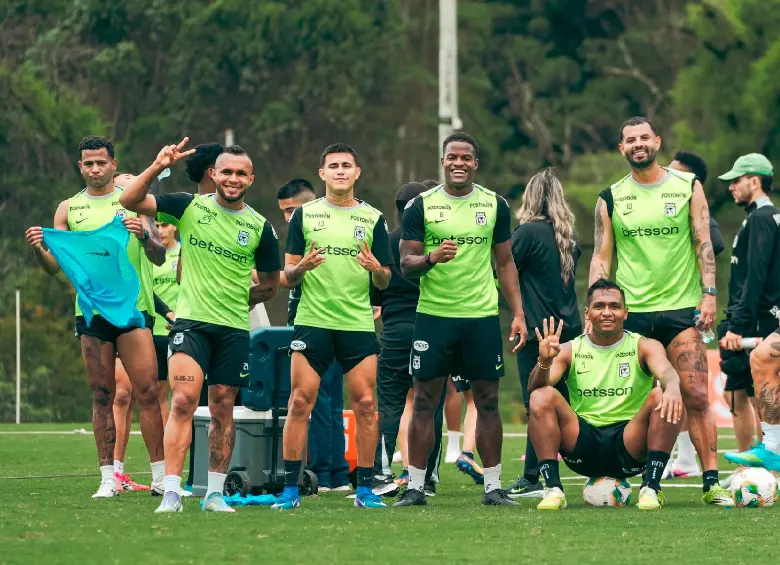 En Atlético Nacional se percibe un ambiente de alegría, unión y motivación de cara al duelo de vuelta de semifinales ante Deportes Tolima. FOTO X-ATLÉTICO NACIONAL